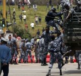 إثيوبيا: اتهام 4 أشخاص بالإرهاب في قضية مقتل مغن شهير