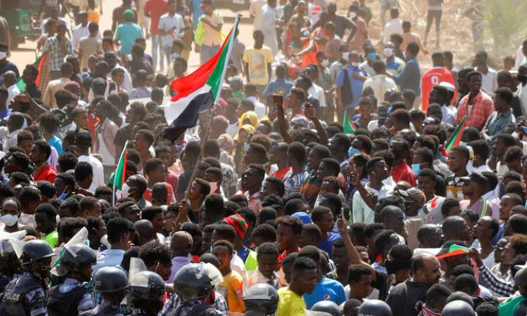 مليونية في السودان لإسقاط الحكومة الانتقالية