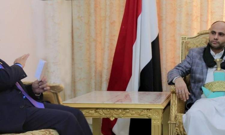 الرئيس المشاط يناقش مع وزير الخارجية نشاط الوزارة في التواصل مع الخارج