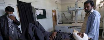 مقتل 9 مدنيين وإصابة ضابطي شرطة بانفجار بأفغانستان
