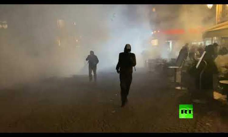   فرنسا : مظاهرات ضد قرار فرض الإغلاق الشامل بسبب كورونا 