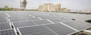عباد يفتتح مشاريع طاقة شمسية بكلفة 848 مليون ريال