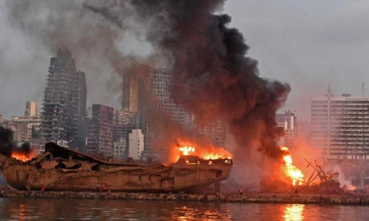 اتهام مسؤولين كبار في لبنان بالتقصير في انفجار مرفأ بيروت