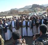 عضو السياسي الأعلى الحوثي يرعى صلحاً قبلياً لإنهاء قضية قتل في بني مطر