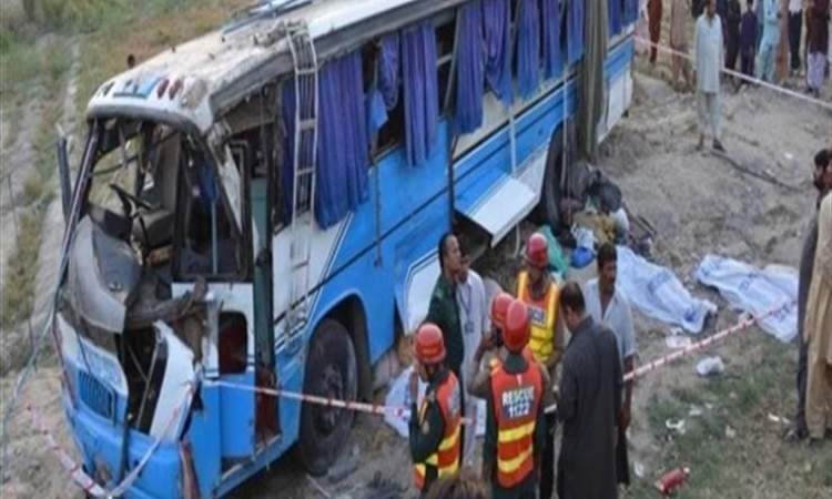 مقتل وإصابة 35  شخصا بحادث تحطم حافلة بسريلانكا