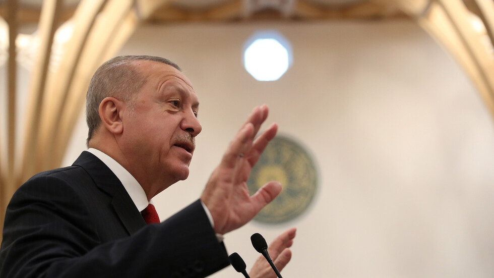128 ألف تركي خضعوا للتحقيق بتهمة إهانة أردوغان 