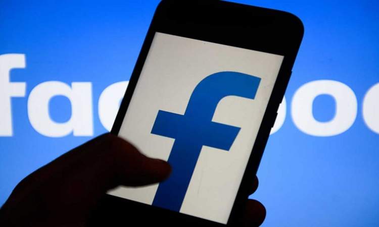فيسبوك يحذف بيانات 530 مليون مستخدم