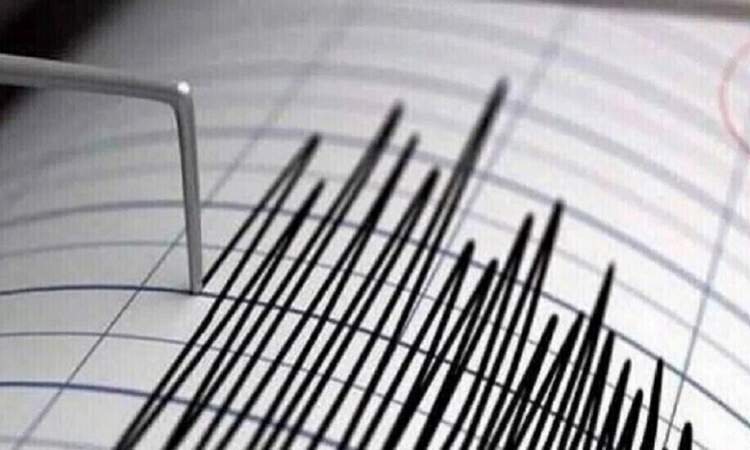 زلزال بقوة 5.9 يقع قبالة سولاويسي بإندونيسيا