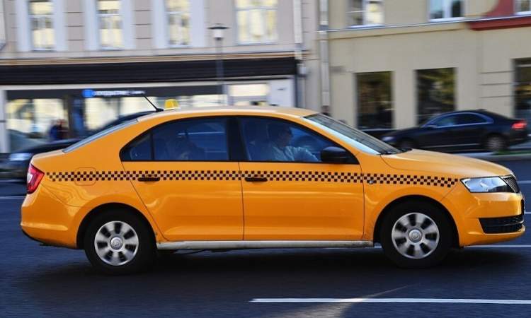 أول دولة في العالم سيارات الأجرة فيها بدون سائق