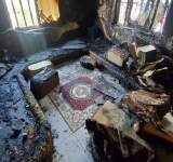 تعز: مليشيا الإصلاح تحرق منزل أكاديمي اثناء تواجد أفراد أسرته