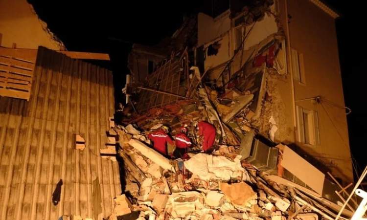انهيار مبنى في فرنسا بانفجار والبحث عن مفقودين تحت الأنقاض