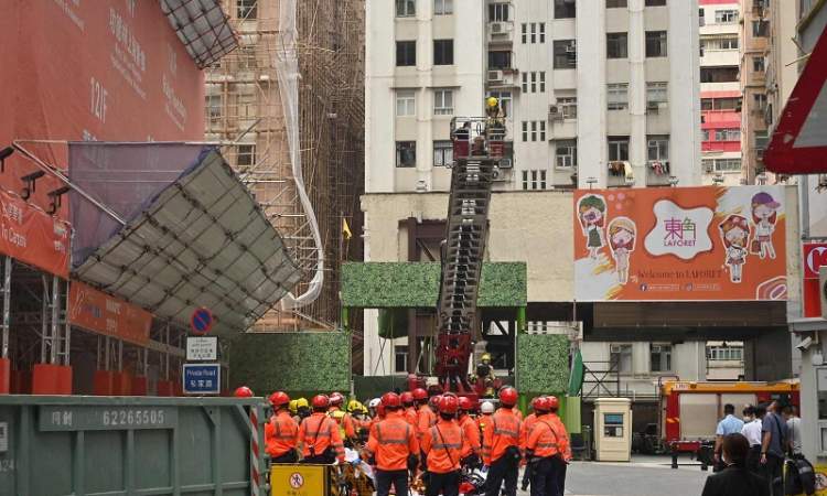 اصابات وعالقين جراء حريق في مركز التجارة العالمي بهونغ كونغ