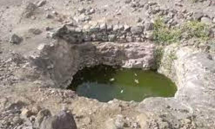 وفاة 3 فتيات من اسرة واحدة غرقا في بركة مياة بمحافظة إب