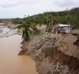 اعصار اغاثا يوقع 30 قتيلا ومفقودا في المكسيك
