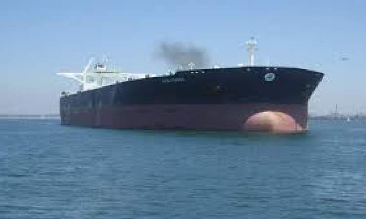  السفينة apolytares تغادر ميناء الشحر ب 2 مليون برميل نفط