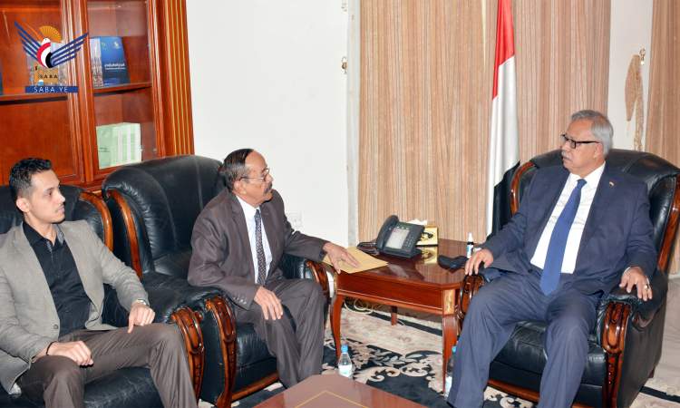 رئيسا مجلسي الوزراء والشورى يناقشان النشاط المشترك فيما يخص الرؤية الوطنية