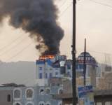 الدفاع المدني يخمد حريق في فندق جراند إب