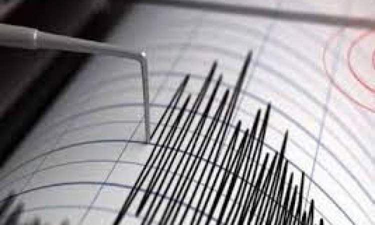 زلزال بقوة 5.7 درجة يضرب جنوب جزيرة سومطرة في إندونيسيا
