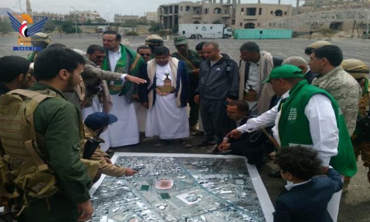 محمد الحوثي يتفقد التجهيزات بساحة فعالية المولد بملعب الثورة