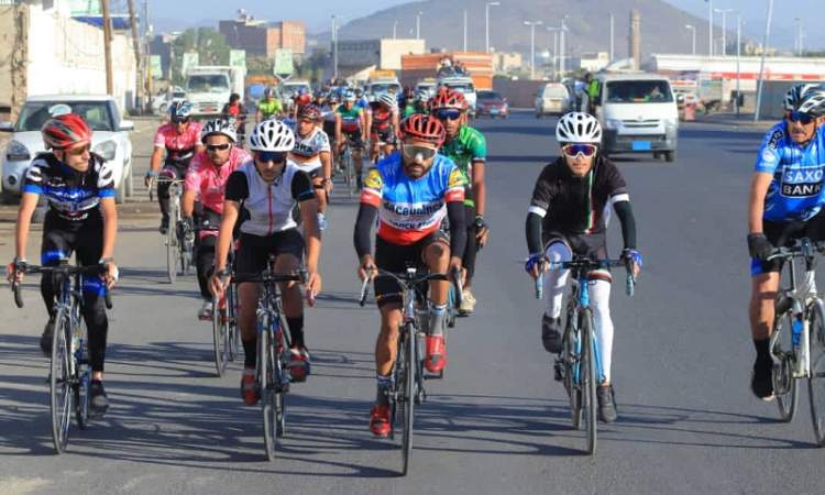 10 دراجين يتوجون  بالمراكز الأولى في بطولة الجمهورية للدراجات الهوائية