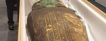 مصر تسترد غطاء تابوت فرعوني ضخم من أمريكا