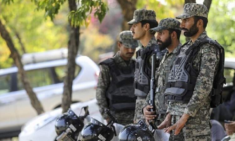 26 قتيلا ومصابا بتفجير استهدف الشرطة غرب باكستان