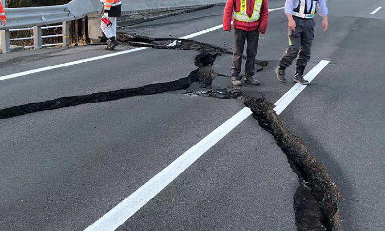 زلزالان بقوة 6.3 درجة يضربان جزر إيزو اليابانية وسومطرة بإندونيسيا