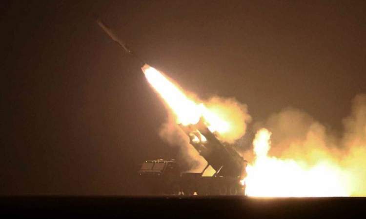 كوريا الشمالية تختبر 4 صواريخ "هواسال - 2" 