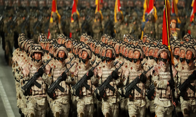 كوريا الشمالية تعلن تطوع 800 ألف شاب في الجيش لمواجهة أمريكا