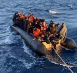 إنقاذ 40 مهاجراً غير نظامي بالسواحل التركية