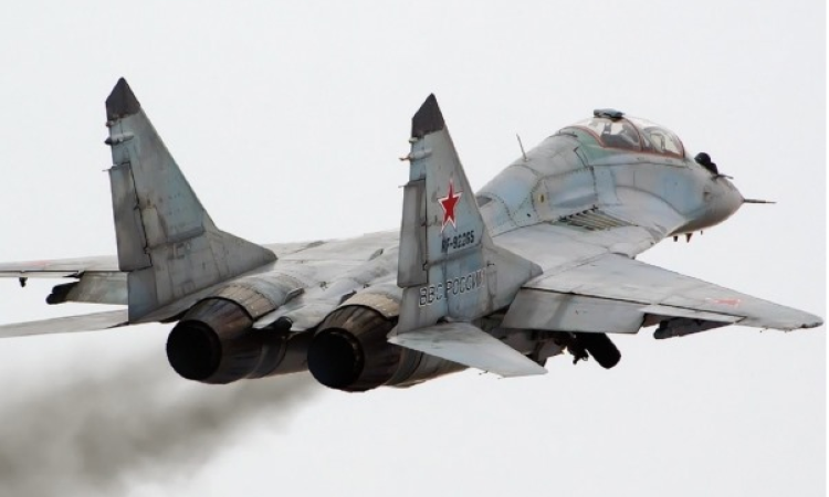 إف-16 في مواجهة ميغ-29: لمن الغلبة في سماء أوكرانيا