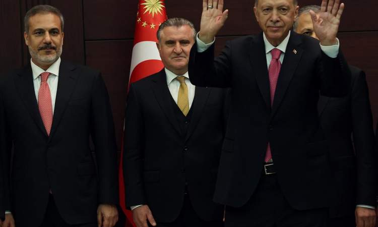 وجوه جديدة في الخارجية والدفاع:أردوغان يعلن تشكيلة حكومته الجديدة