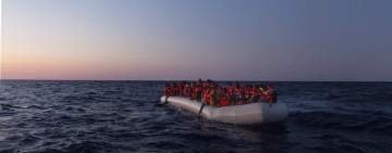 تركيا: إنقاذ 88 مهاجرا بعد أن أجبرتهم اليونان على العودة