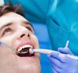 دراسة : العناية بالأسنان تقي من أمراض الدماغ 