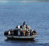 مقتل ستة ونجاة 48 مهاجراً باصطدم قاربهم بالصخور قبالة المغرب