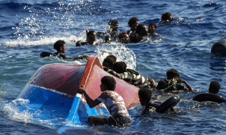 مقتل وفقدان 55 مهاجراً بعد غرق مركب قبالة سواحل تونس