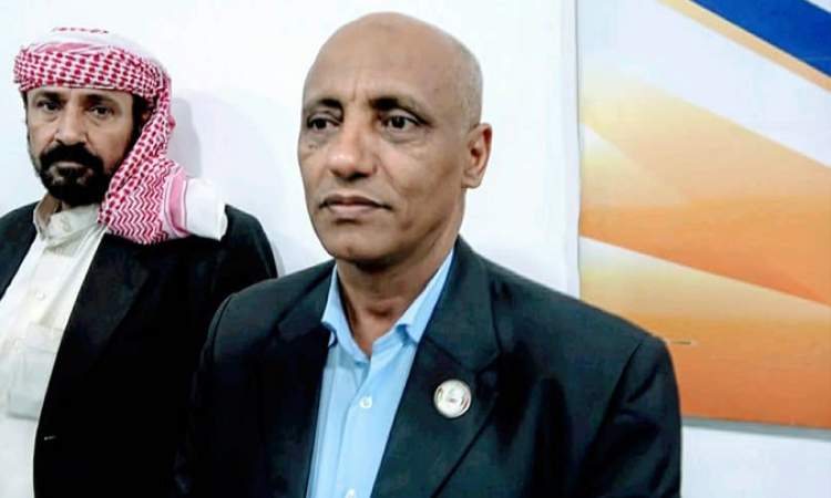 مجلس الشورى يسلم البريد اليمني الدعم الشهري للقوة الصاروخية