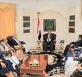 الدكتور بن حبتور يلتقي رئيس اللجنة الدستورية بمجلس الشورى
