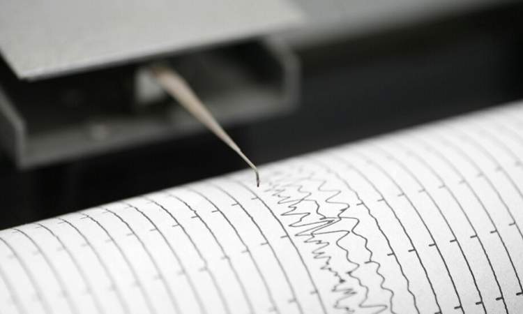 زلزال بقوة 7 درجات يضرب قبالة سواحل إندونيسيا