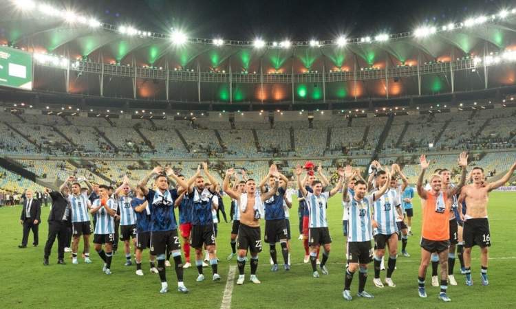 الفيفا يعلق على احداث مباراة الارجنتين والبرازيل