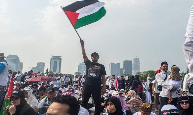 مظاهرة مليونيه في جاكرتا دعما لفلسطين 
