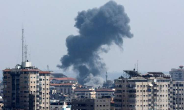 غزة: 50 شهيدا على الاقل بغارة صهيونية استهدفت مدارس لنازحين بحي الدرج