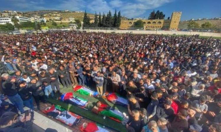 الفلسطينيون يشيعون جثامين 6 شهداء في مخيم الفارعة 