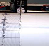 زلزال بقوة 6.4 درجة يضرب شرق اندونيسيا