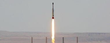 إيران تطلق ثلاثة أقمار صناعية بشكل متزامن