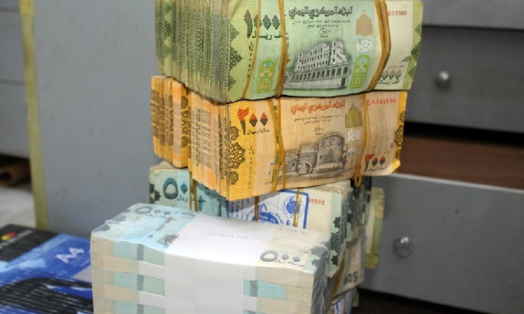 انهيار كبير للريال اليمني ..الدولار في عدن ب1674