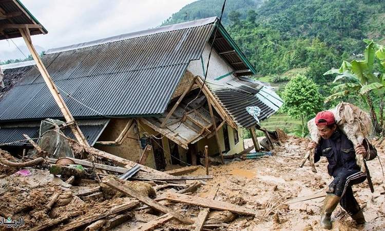 ارتفاع قتلى الفيضانات في سومطرة باندونيسيا الى 19 قتيلا و7 مفقودين 