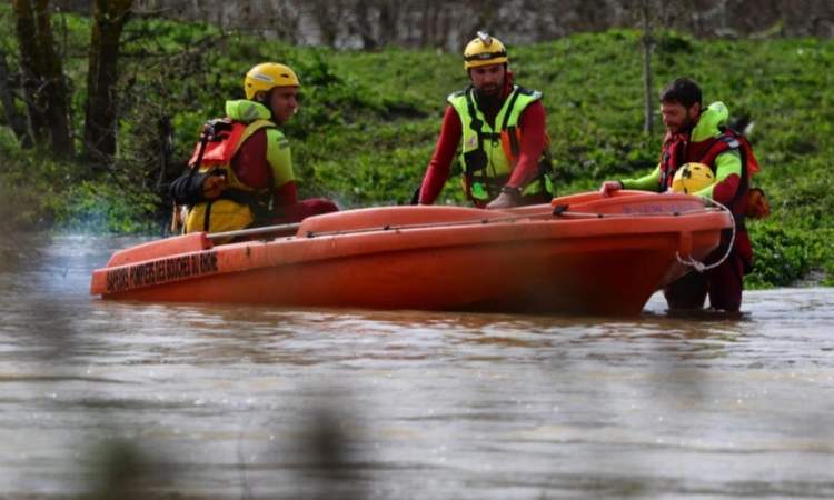 مقتل ثلاثة وفقدان اربعة إثر أمطار غزيرة جنوب شرق فرنسا