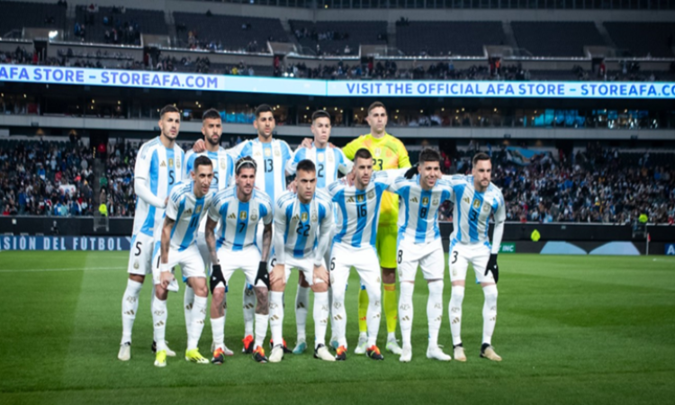 الأرجنتين تهزم السلفادور بثلاثية نظيفة في مباراة ودية