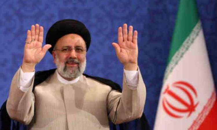 ماذا يحدث في حال وفاة رئيس إيراني في السلطة؟